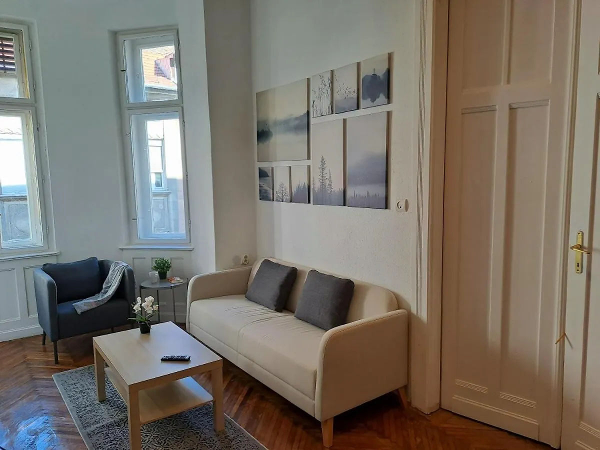 Emerald Apartment Budapest