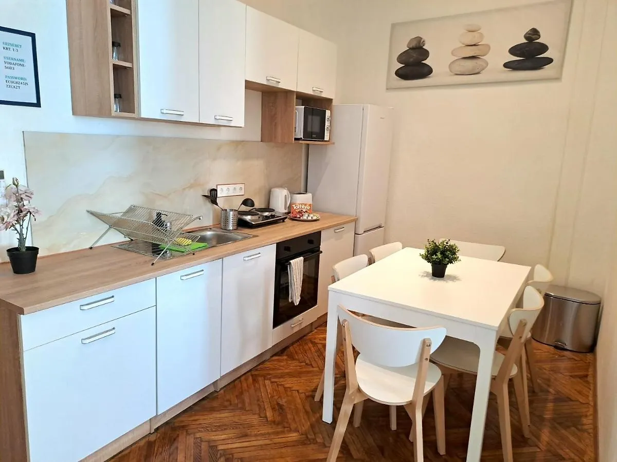 Emerald Apartment Budapest